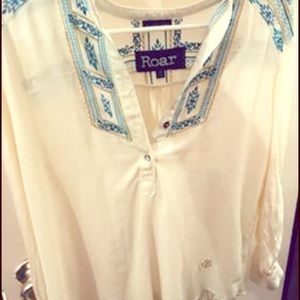 ROAR long sleeve by Buckle